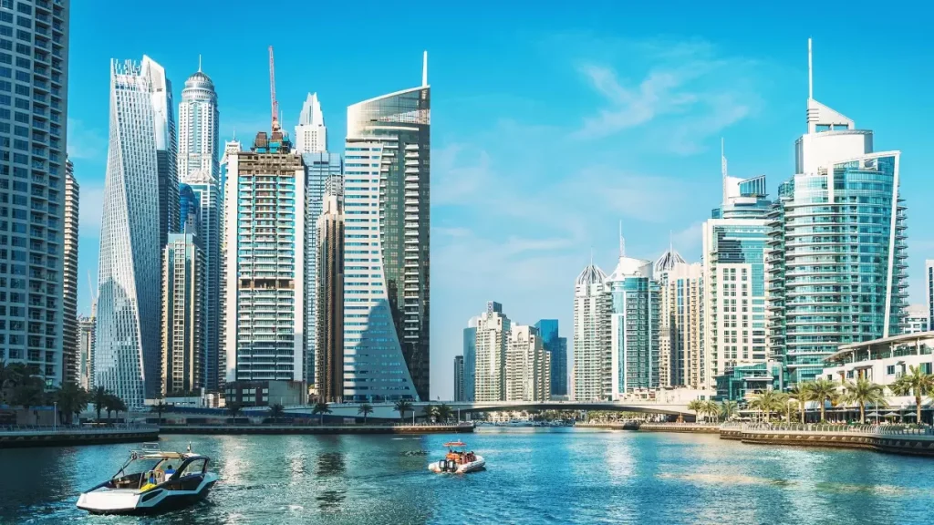 Maldivler’de her şey dahil konaklama, Dubai’de oda kahvaltı, Emirates Havayolları ile uçuş ile rüya gibi bir Maldivler ve Dubai yaz tatili!