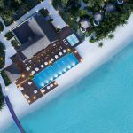 Mercure Maldives Kooddoo Resort, nefes kesen gün batımı manzaralı villaları, Pan-Asya mutfağı, spa ve su sporları seçenekleriyle tropik bir kaçış sunuyor.