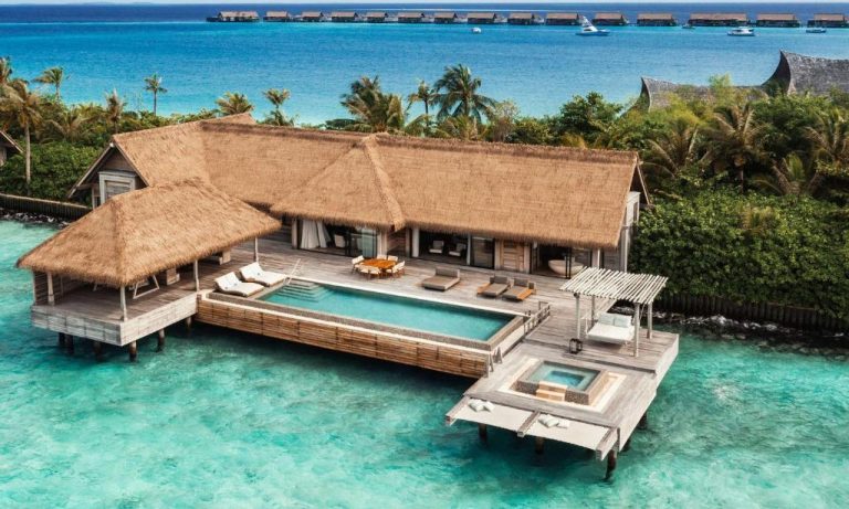 Waldorf Astoria Maldives Ithaafushi: Maldivler tatili, balayı ve lüks bungalov villalarıyla tropik cennette unutulmaz bir deneyim sunuyor.