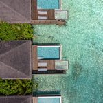 DusitD2 Maldives ile su üstü villalarda lüks ve huzuru yaşayın. Balayı çiftleri ve aileler için özel seçeneklerle Maldivler’in tadını çıkarın.