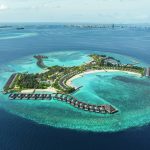 DusitD2 Maldives ile su üstü villalarda lüks ve huzuru yaşayın. Balayı çiftleri ve aileler için özel seçeneklerle Maldivler’in tadını çıkarın.